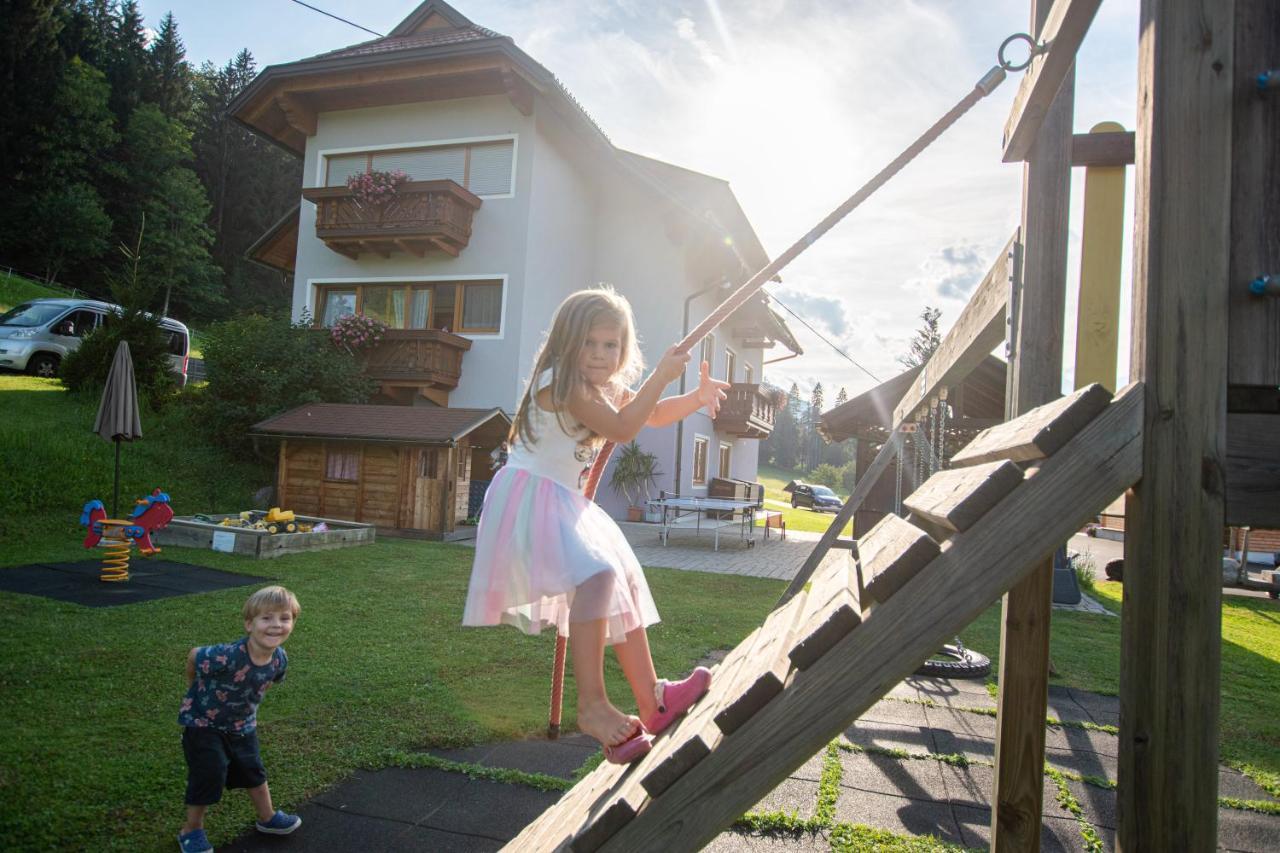 Chalets Und Apartments Hauserhof Nassfeld Schlanitzen Eksteriør bilde